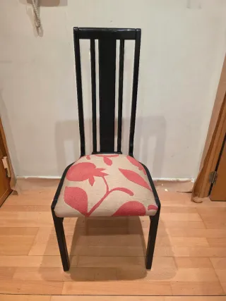 Sillas de comedor con tapizado floral