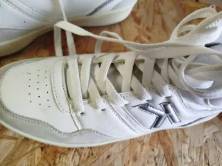 Zapatillas deportivas altas Kelme blancas y platea