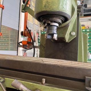 Fresadora Universal FEXAC