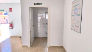 ALQUILER LOCAL COMERCIAL - CARRERA PERÚ - ALMERÍA.