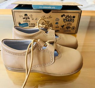 Zapatos niño Cienta beige talla 24