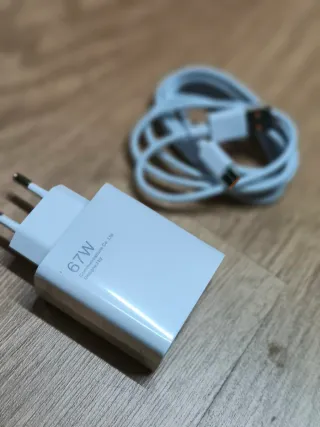 Cargador Rápido 67W USB-C