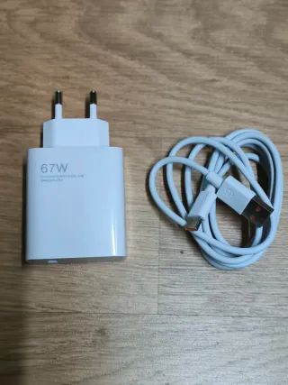 Cargador Rápido 67W USB-C