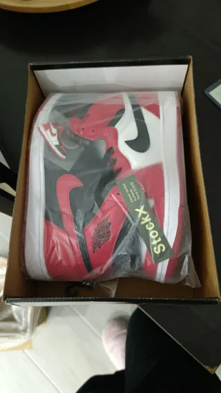 Jordan 1 "Homage To Home", Talla 43, a estrenar!!