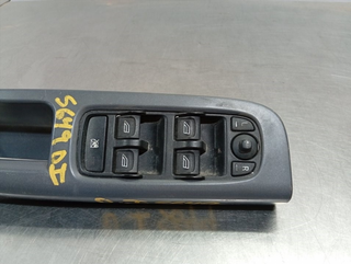 MANDO ELEVALUNAS DELANTERO IZQUIERDO VOLVO V50 FA