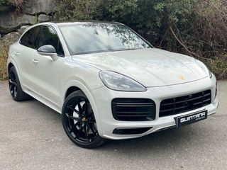 Porsche Cayenne Turbo 4.0 V8 Biturbo 550CV 4WD – Paquete completo Sport R-Design