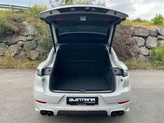 Porsche Cayenne Turbo 4.0 V8 Biturbo 550CV 4WD – Paquete completo Sport R-Design