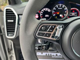 Porsche Cayenne Turbo 4.0 V8 Biturbo 550CV 4WD – Paquete completo Sport R-Design