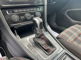 Volkswagen Golf 2.0 TSI 230cv DSG GTI Performance BMT