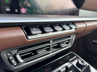 Porsche 911 992 TURBO 580CV