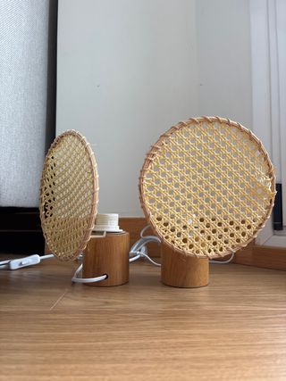 Juego de 2 lámparas de mesa ratán y madera