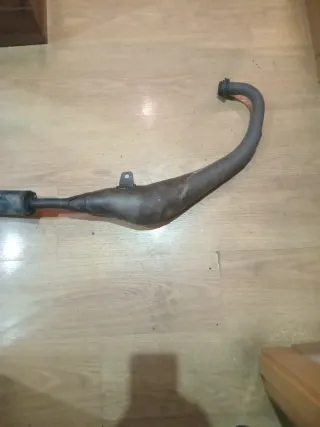 Tubo de escape Derbi Senda