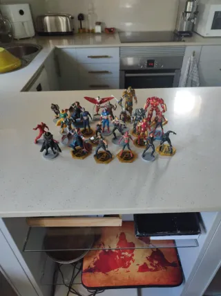 OFERTA hasta fin de semana Lote Deluxe Figuras M