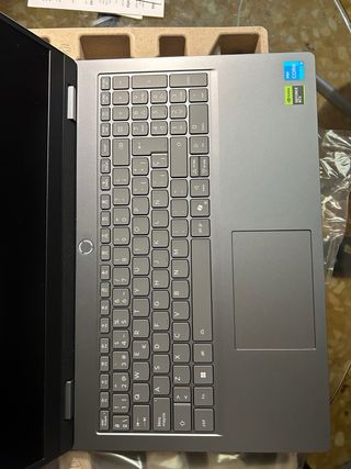 Portátil Lenovo LOQ Essential 15IRX11 15.6" Intel
