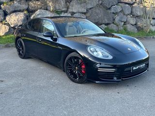 Porsche Panamera 4.8i GTS BLACK EDITION V8 440CV con tracción integral 4WD