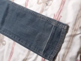 Pantalón Levis 519 Slim medidas en las fotos