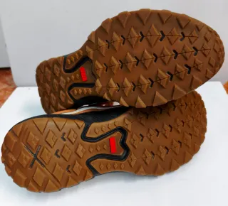 Zapatillas Vans  Crosspath MTE Marrones y Negras