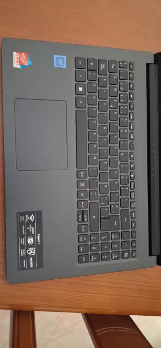 Acer Aspire 3 Gris Casi Nuevo