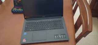 Acer Aspire 3 Gris Casi Nuevo
