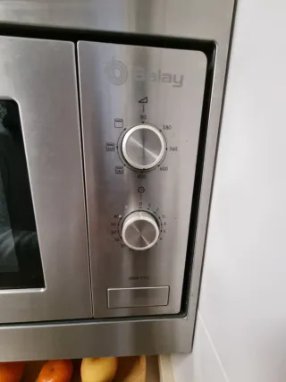 Microondas Balay empotrable con marco