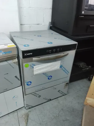 Lavavajillas industrial