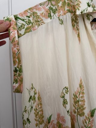 Vestido floral Polin et moi beige y verde