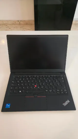 Portátil Lenovo E14 Gen 2 Intel i5 1135G7