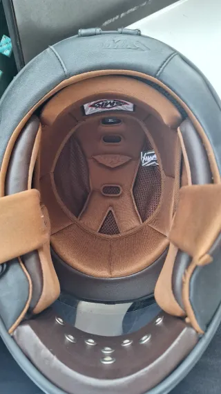 Casco de moto integral gris