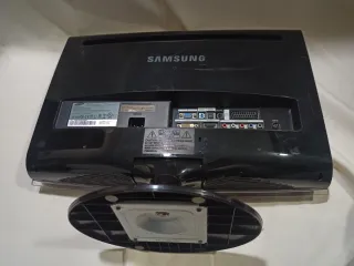 Televisor Samsung 22 Negro/Rojo