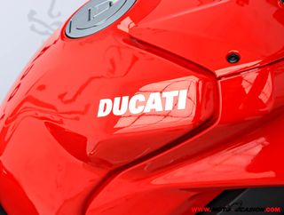 DUCATI STREETFIGHTER V4