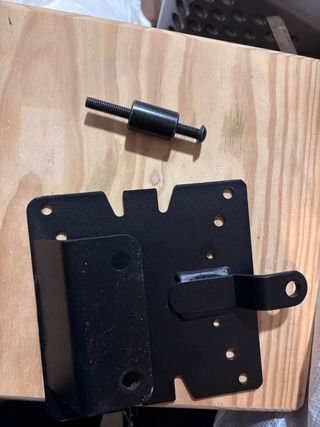 Soporte Baúl Kymco Agility 125 Negro