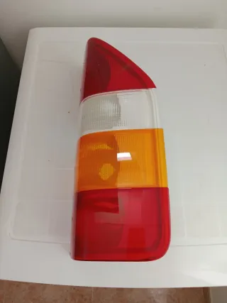 Faro trasero derecho Mercedes Sprinter