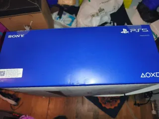 PlayStation 5 (PS5) Nueva sin usar con mando