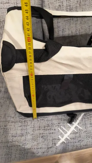 Trasportino per animali beige e nero