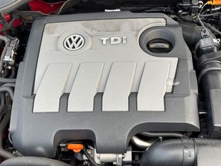 Volkswagen Golf Variant 1.6 TDI 105cv DPF DSG Advance