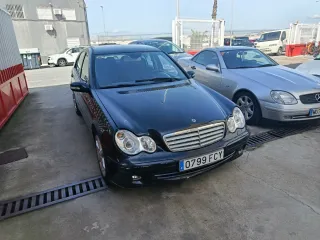 Mercedes-Benz Clase C 2006