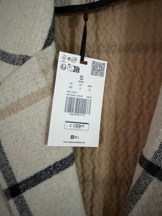 Abrigo Scalpers cuadros sin estrenar