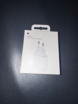 Cargador Apple USB-C 20W