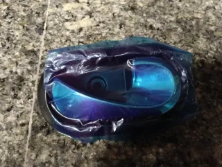 Tirador de puerta plateado