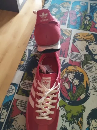 Zapatillas Adidas Rojas y Blancas