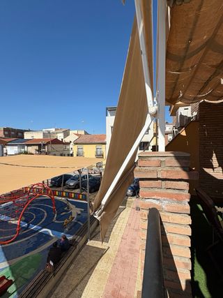 Conjunto toldos frontal exterior