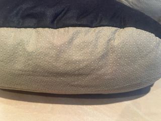 Zapatillas acolchadas negras y beige