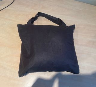 Zapatillas acolchadas negras y beige