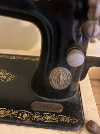 Máquina de coser antigua