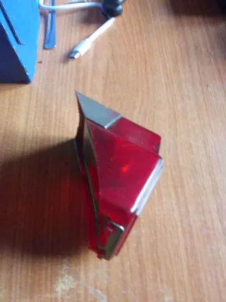 Piloto trasero moto rojo