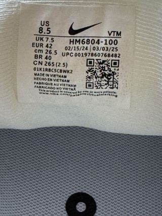 Nike Air ZoomX Vomero 18 Talla 42