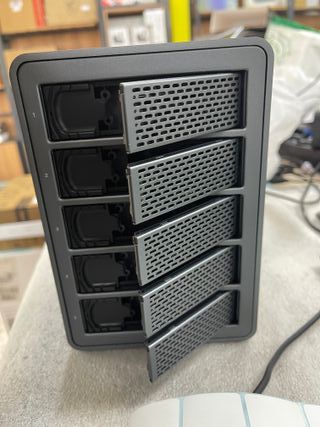 Yottamaster Carcasa 5 Bahías HDD/SSD