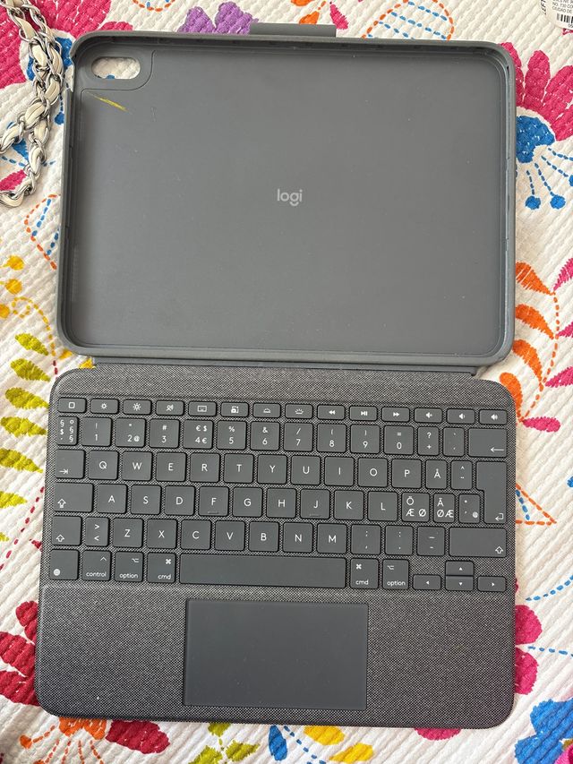 Funda Teclado Logitech ipad 10gen