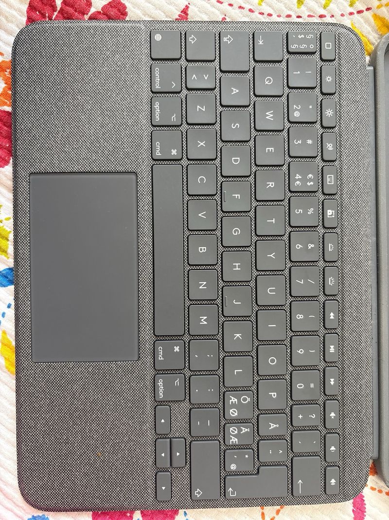 Funda Teclado Logitech ipad 10gen afbeelding 3