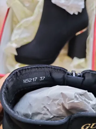 Botines Guess Negros Mujer